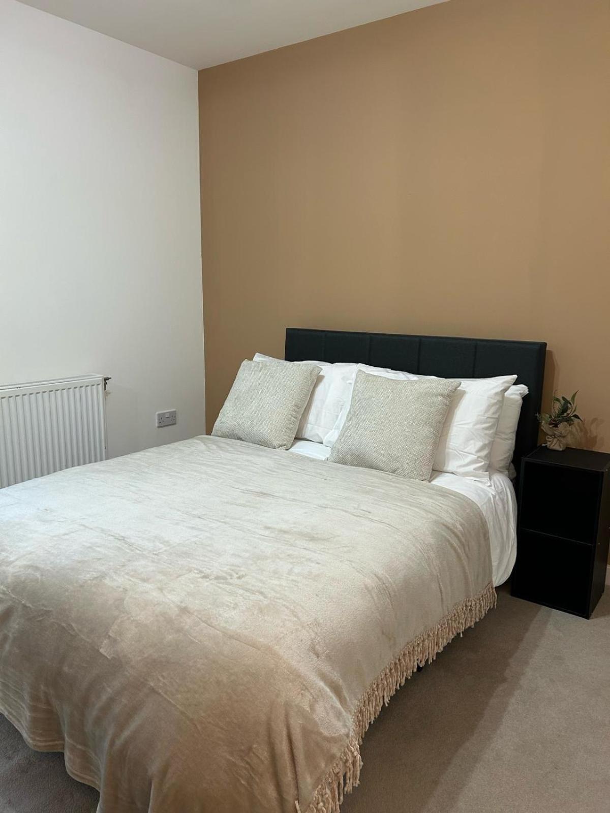 Appartement Modern 2-bedroom Flat Near Wembley - 9 Minutes From Park Royal Station Londres