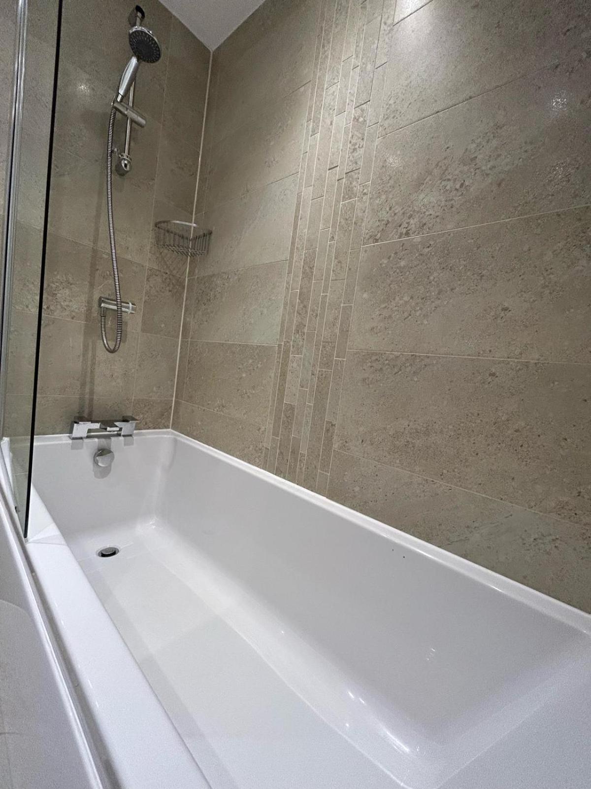 Modern 2-bedroom Flat Near Wembley - 9 Minutes From Park Royal Station Appartement *